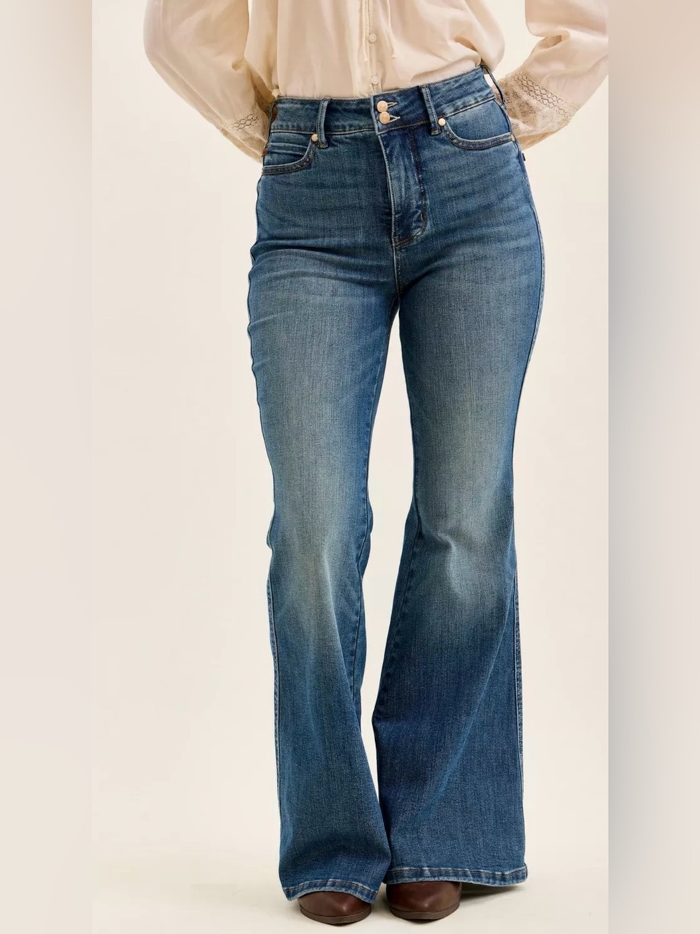 NWT Judy Blue Tummy Control Flare Jeans